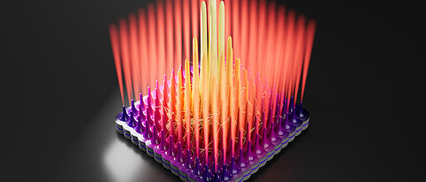 Mit dieser rund 20 Mikrometer großen Halbleiterprobe haben Würzburger Forschende des Exzellenzclusters ctd.qmat weltweit zum ersten Mal die KPZ-Universalität in Raum und Zeit in einem 2D-System nachgewiesen.