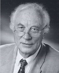 Prof. Dr. Gottfried Landwehr